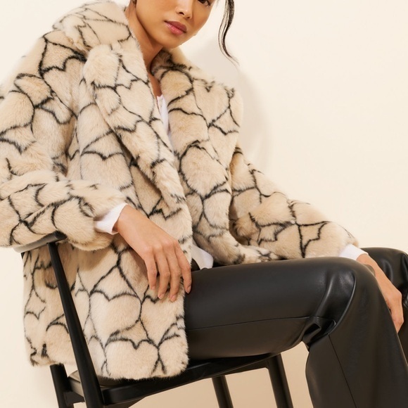 Jackets & Blazers - Hearts Coat stile and elegant